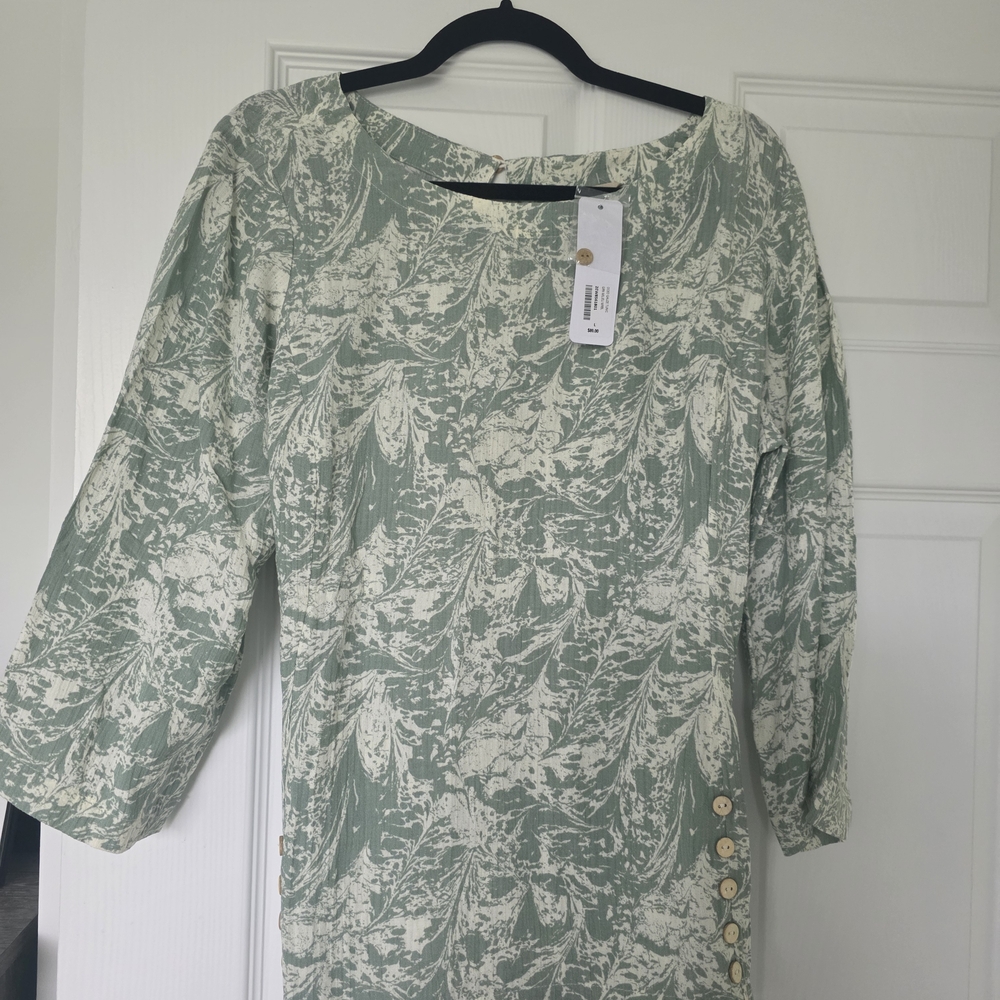 NWT Soft Surroundings Green and White Women's Top